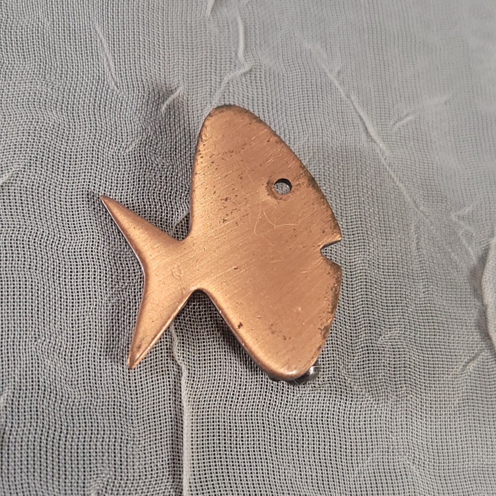 Handcrafted Copper Fish Pin Brooch Mid Century Modern Art Jewelry Signed Kim